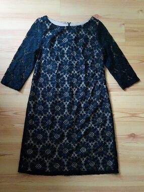 Jessica Howard Classic Black Lace Sheath Dress - Size 6P.